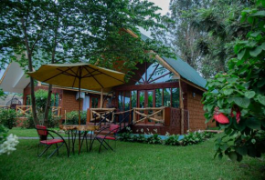 Shose Chalets, Farmhouse & Campsite